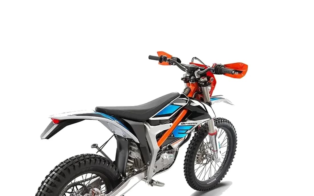 Stark Varg vs. KTM Freeride E-XC (2026)