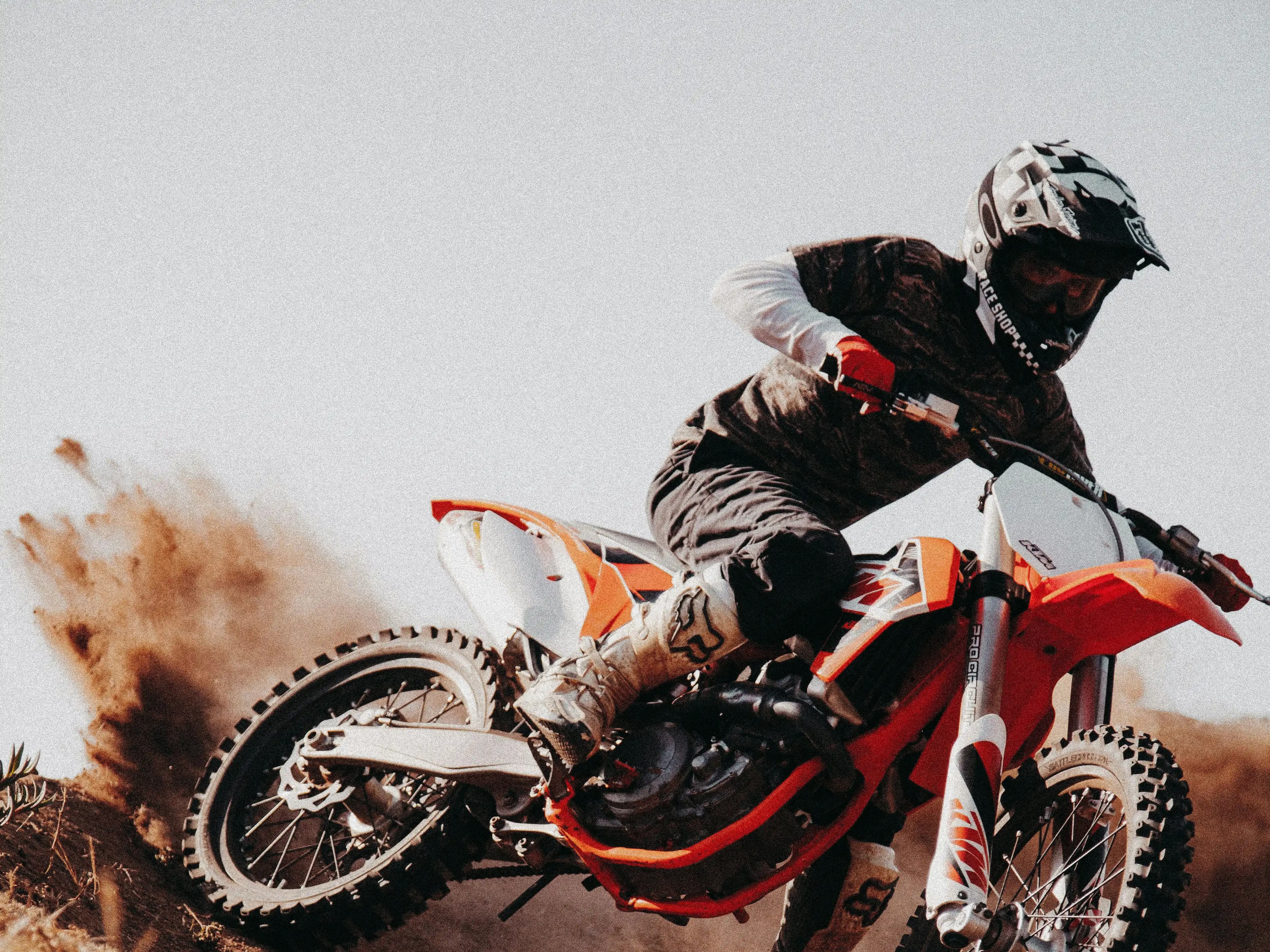 Gear & Accessories — Umbra Electric